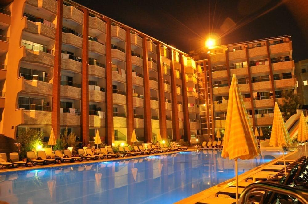 Club Tess Hotel كوناكلي المظهر الخارجي الصورة