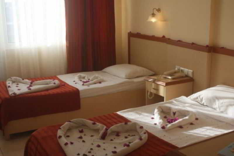 Club Tess Hotel كوناكلي المظهر الخارجي الصورة